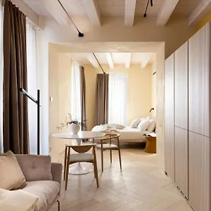 Apartment Palazzo Ciopeta - Italian Excellence, Verona